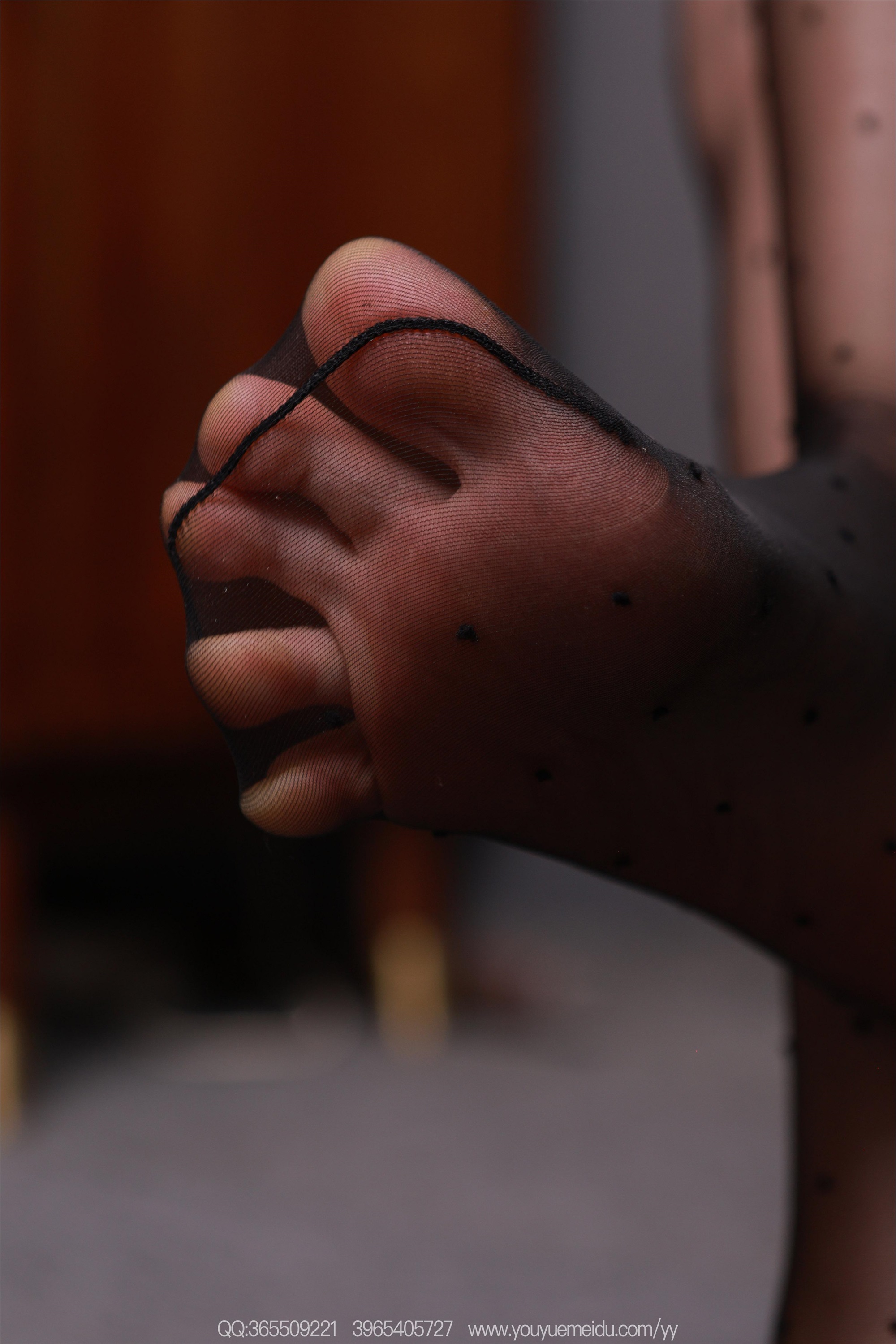 IESS异思趣向  2025.12.03 丝享家2227：小婕《波点丝袜（下）》